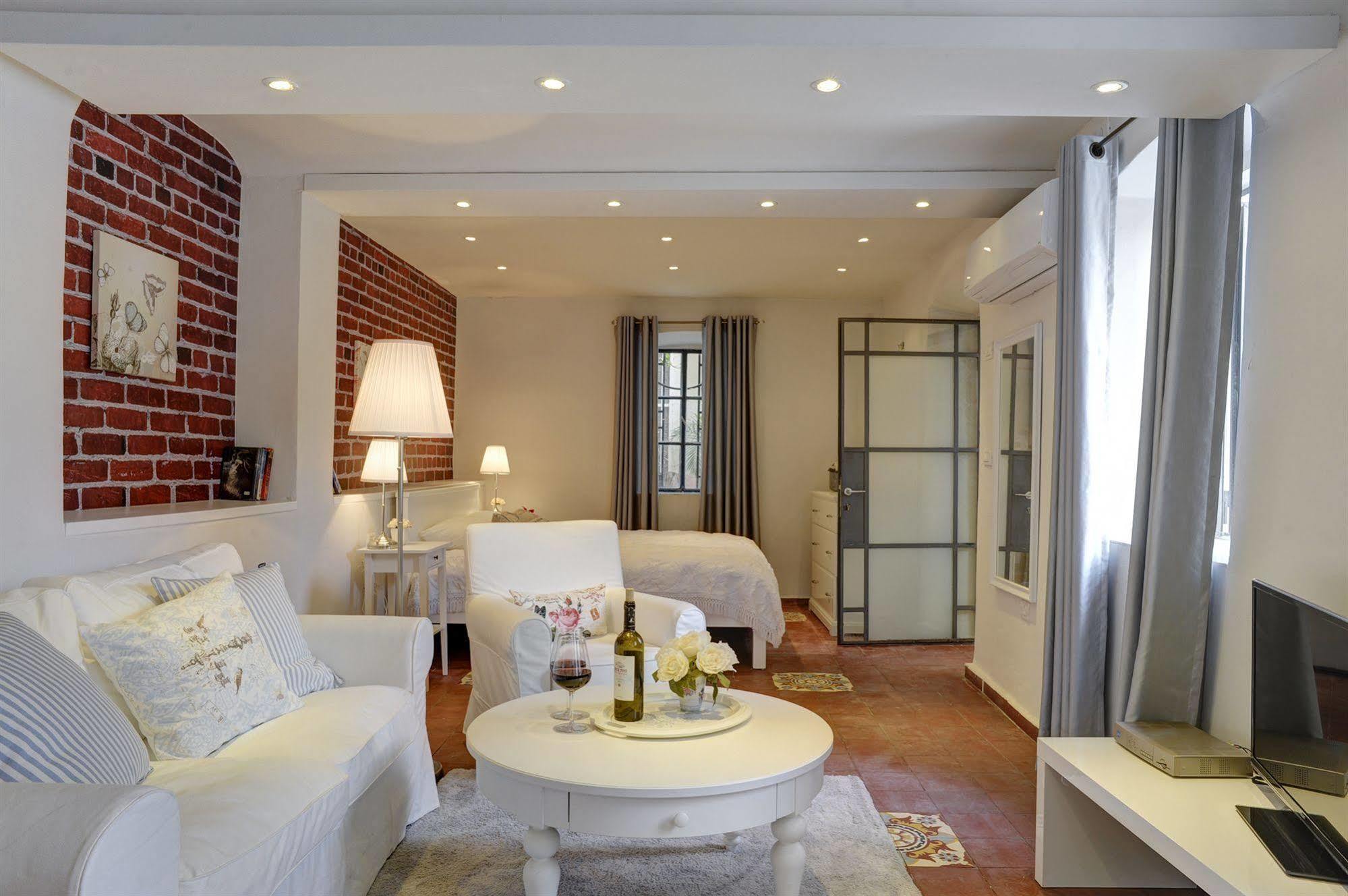 Neve Tzedek Original Style Apartments Tel Aviv Exterior photo